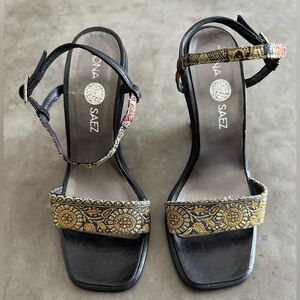 NEW Black and Gold Women's Sandals